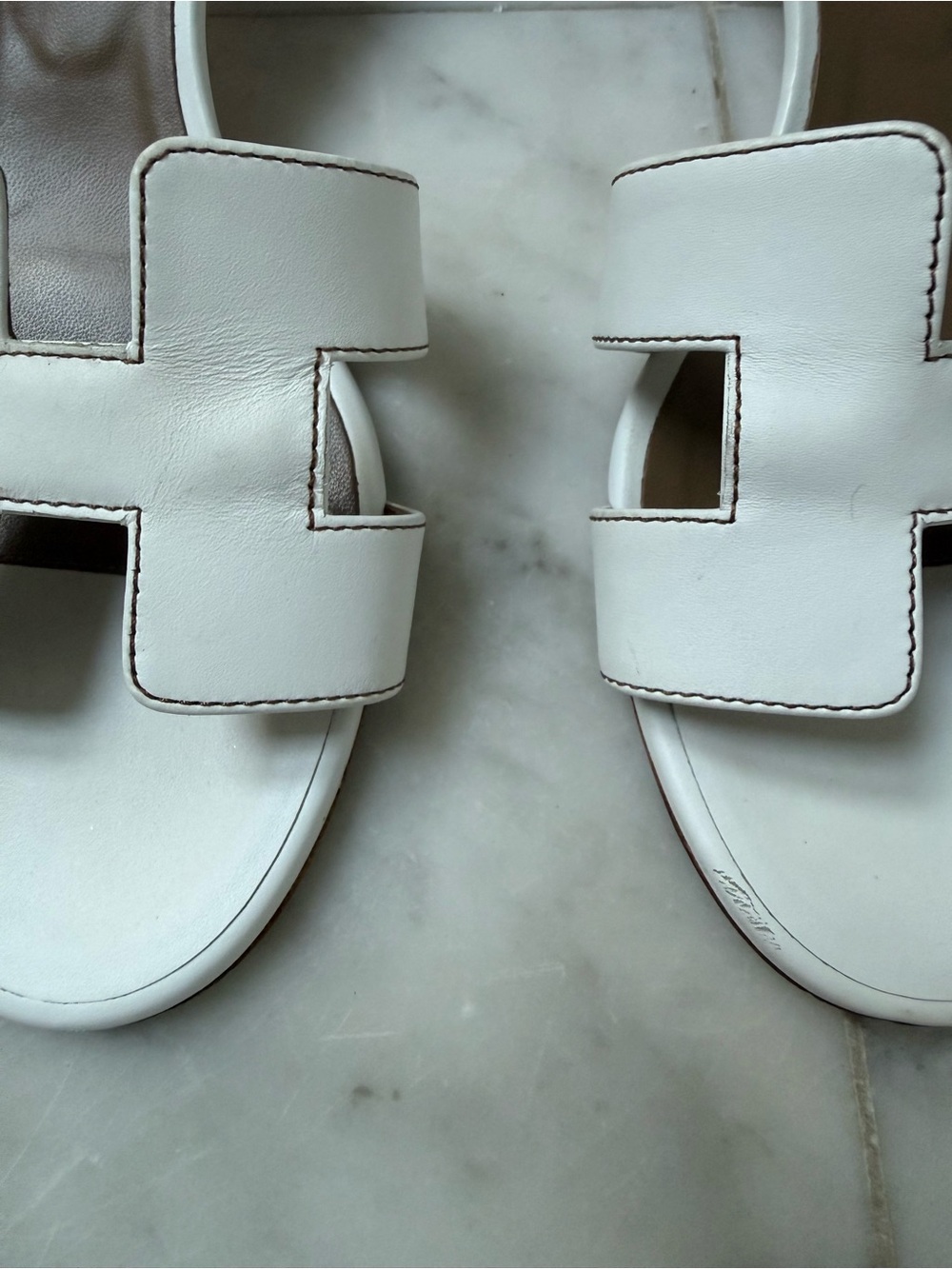 Authentic Hermes Oasis Sandal - Blanc, US 8 / 38.5 - Picture 5 of 7